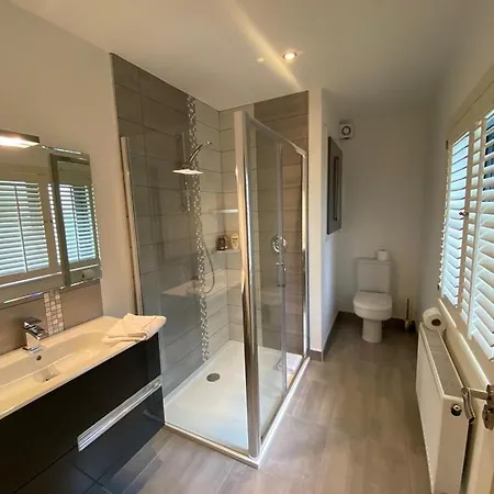 Gleanntan House - Beautiful Family Town House