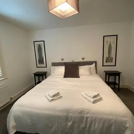 Vakantiehuis Gleanntan House - Beautiful Family Town House Killarney