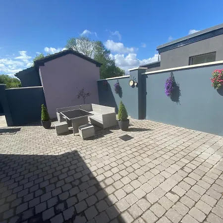 Gleanntan House - Beautiful Family Town House Holiday home Killarney