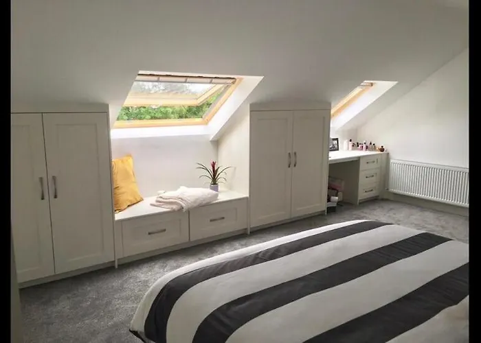 Дом отдыха Gleanntan House - Beautiful Town House With Free Parking Килларни